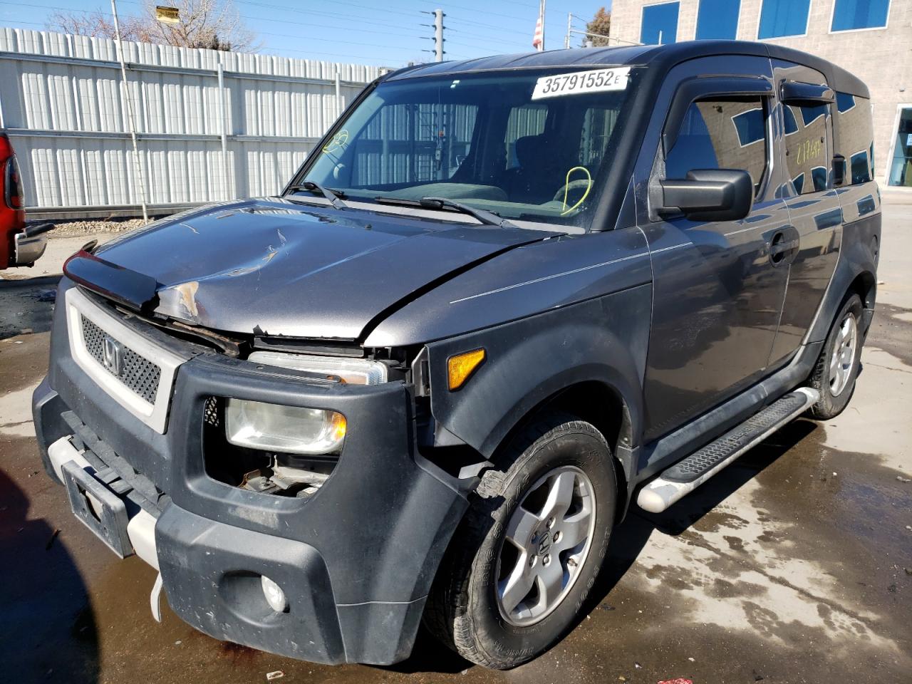 Photo 2 from auction – 2005 HONDA ELEMENT EX with VIN 5J6YH28605L022905