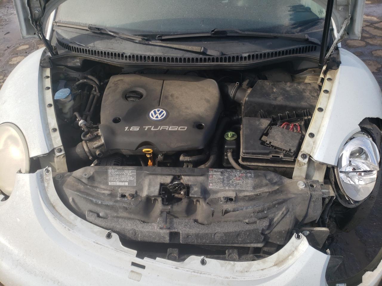 Photo 7 from auction – 2000 VOLKSWAGEN BEETLE with VIN 3VWCD21C0YM486692