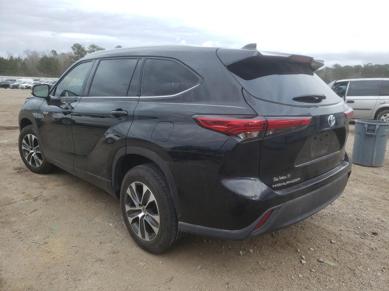 Photo 3 from auction – 2021 TOYOTA HIGHLANDER with VIN 5TDGARAH3MS505408