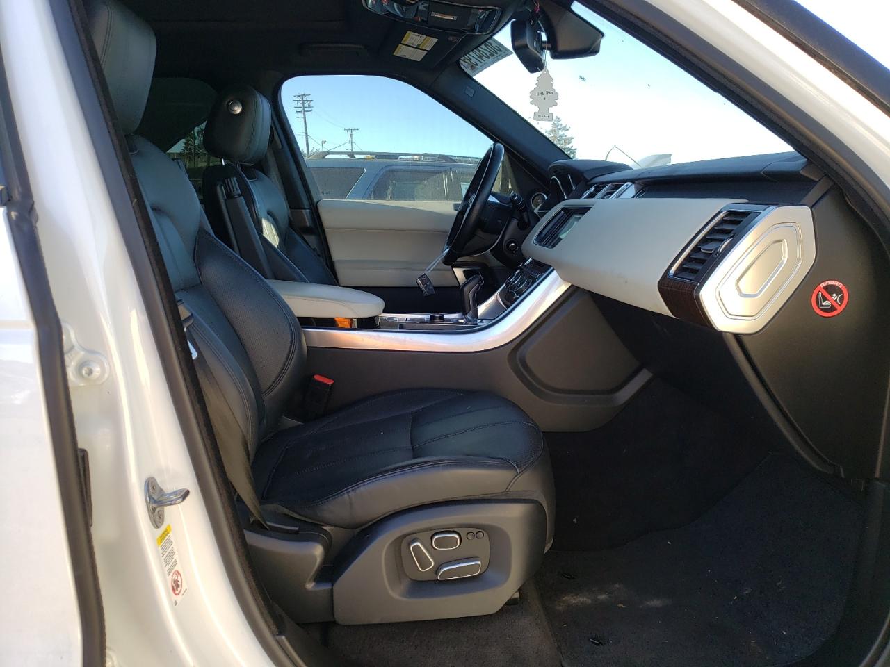 Photo 5 from auction – 2015 LAND ROVER RANGE ROVE with VIN SALWR2VFXFA508433