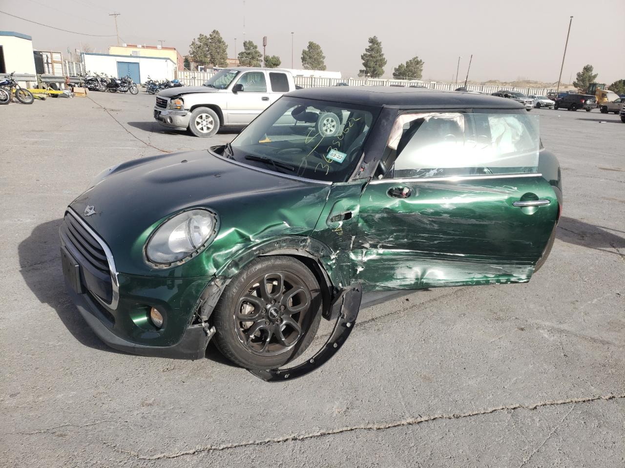 Photo 2 from auction – 2016 MINI COOPER with VIN WMWXP5C53G3B76564