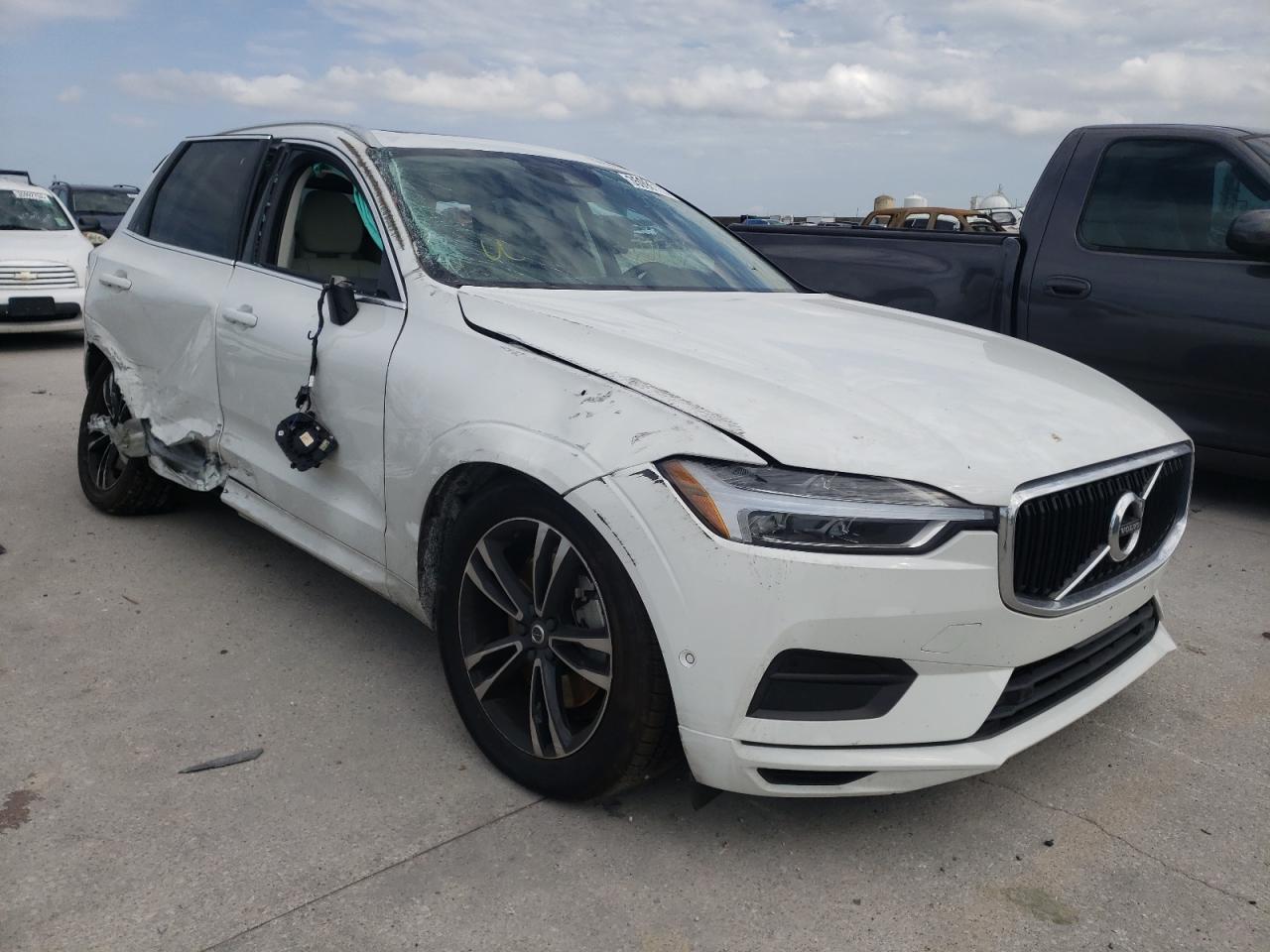 VOLVO XC60 T6 2018 with VIN LYVA22RK7JB082599 - Photo from auction