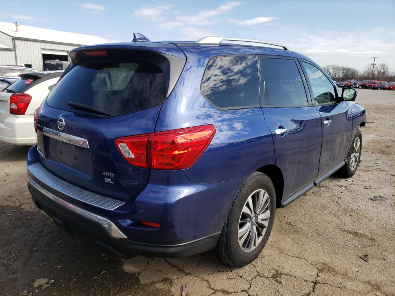 Photo 4 from auction – 2019 NISSAN PATHFINDER with VIN 5N1DR2MM0KC629321