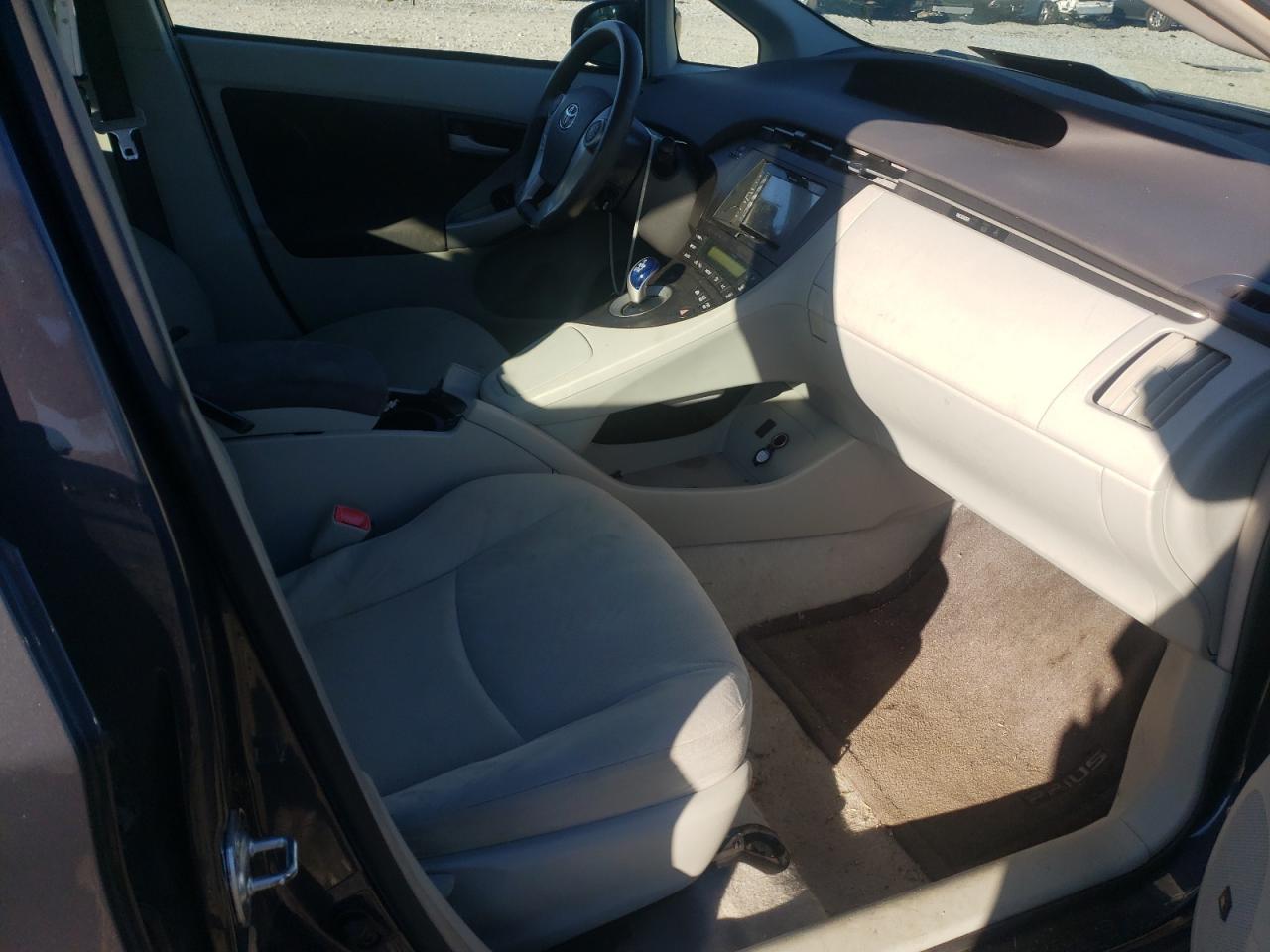 Photo 15 from auction – 2010 TOYOTA PRIUS with VIN JTDKN3DU9A0078027
