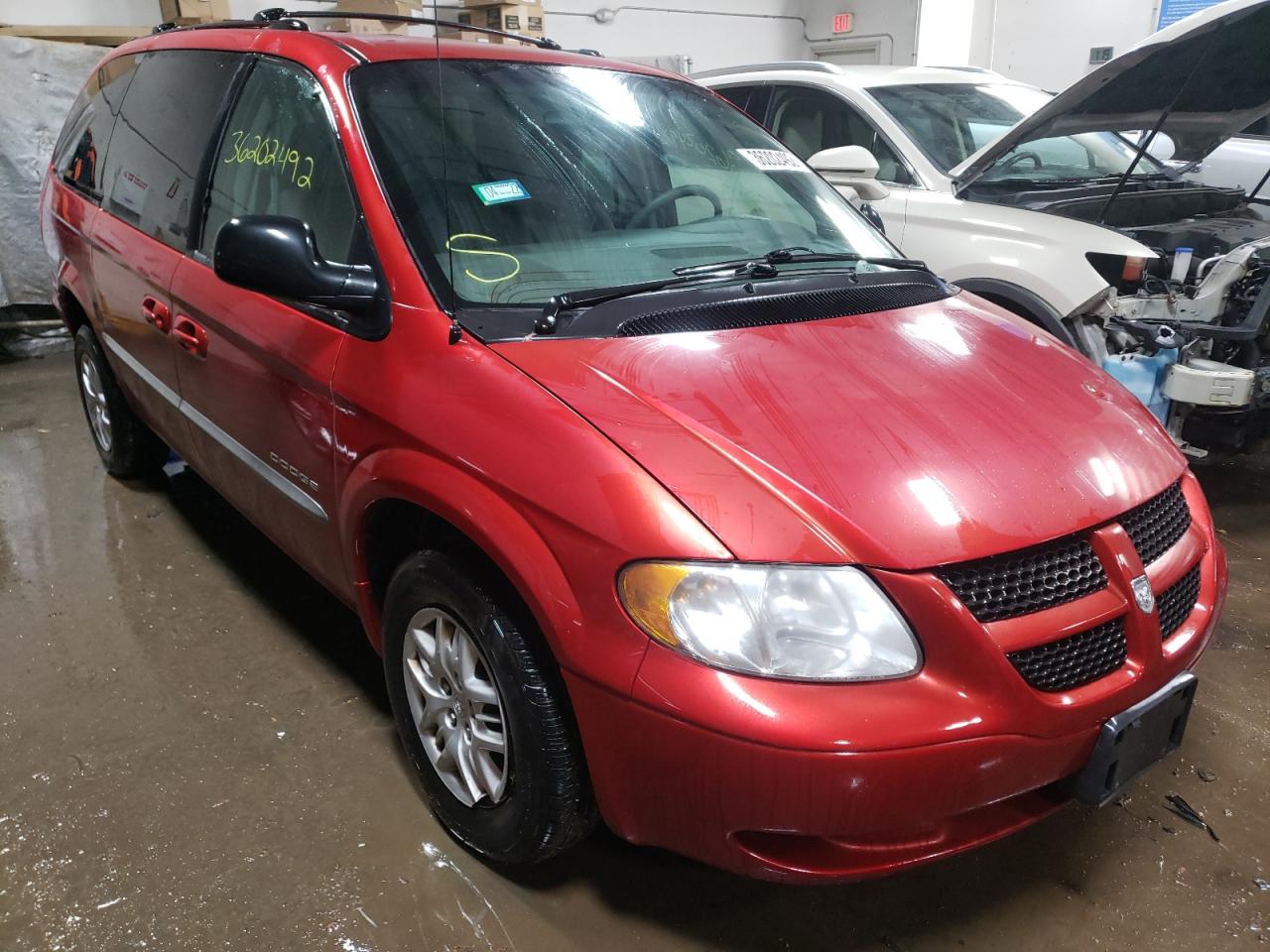 DODGE GRAND CARA 2001 with VIN 2B4GP44381R411026 - Photo from auction