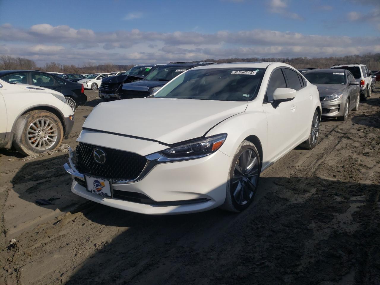 Photo 2 from auction – 2020 MAZDA 6 TOURING with VIN JM1GL1VM8L1522851