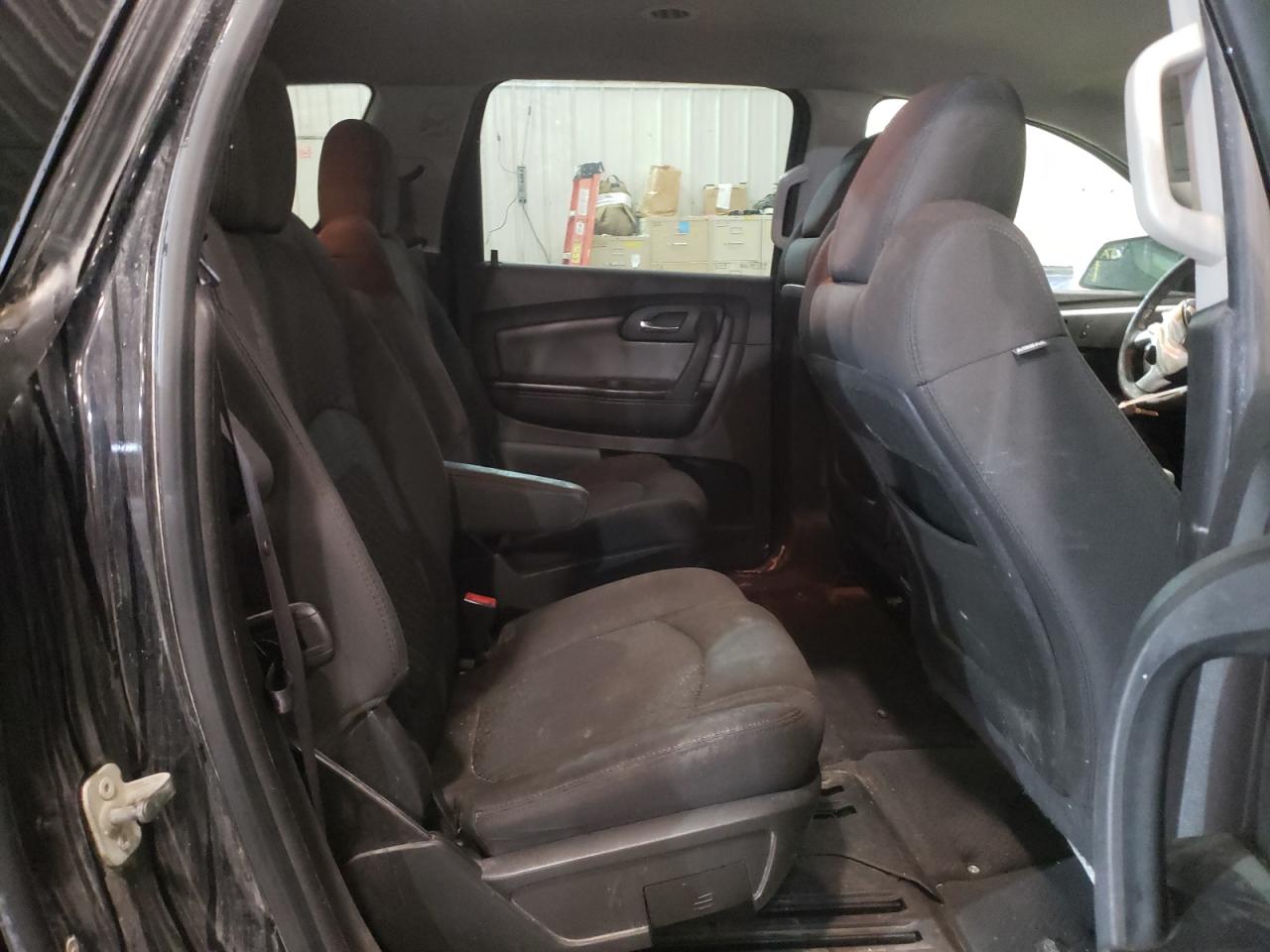 Photo 6 from auction – 2011 CHEVROLET TRAVERSE L with VIN 1GNKRGED7BJ401276