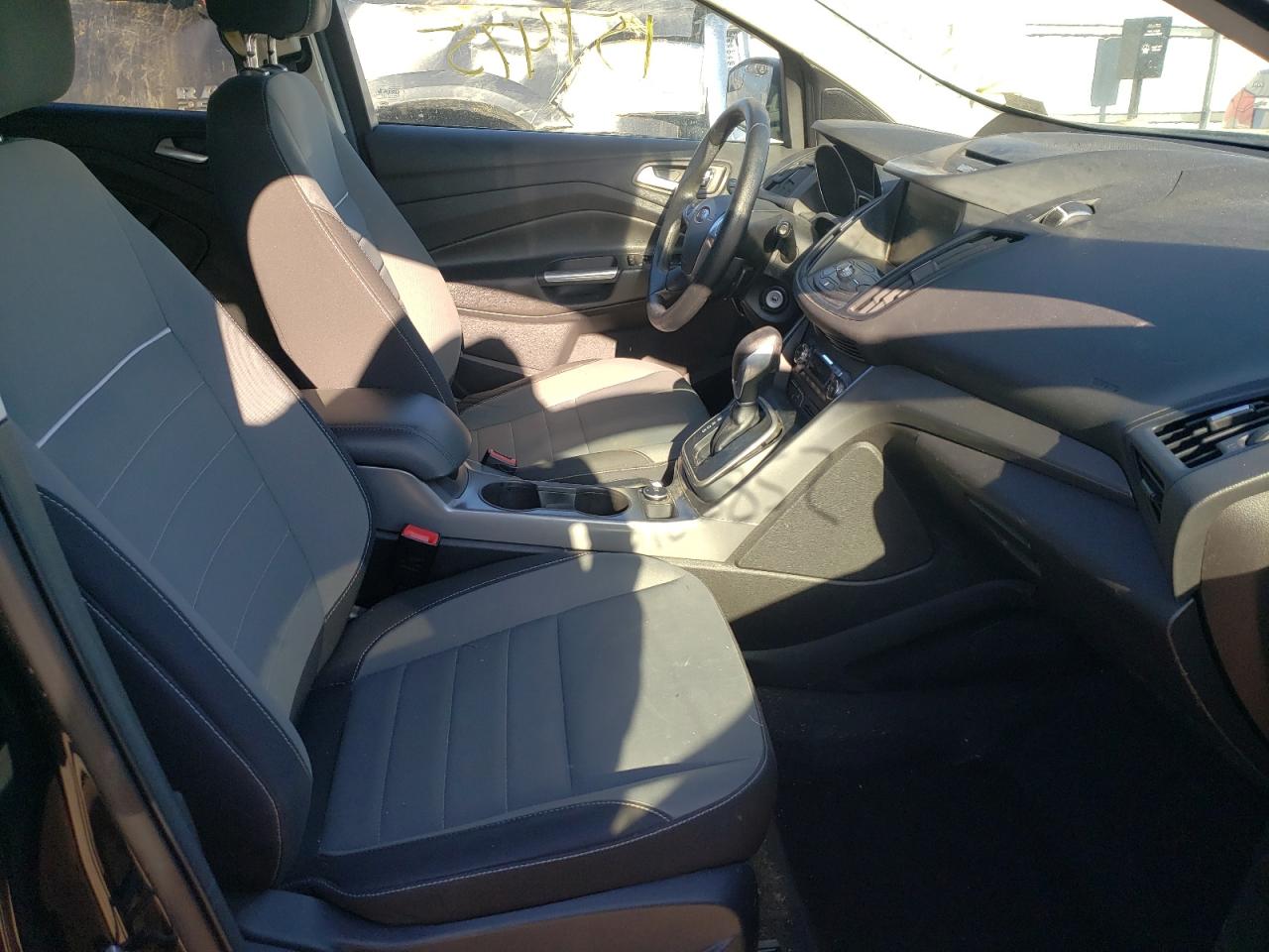 Photo 5 from auction – 2013 FORD ESCAPE SE with VIN 1FMCU9G92DUC32734