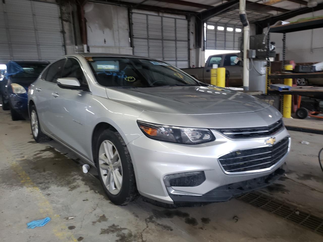 Photo 1 from auction – 2018 CHEVROLET MALIBU LT with VIN 1G1ZD5ST7JF182142