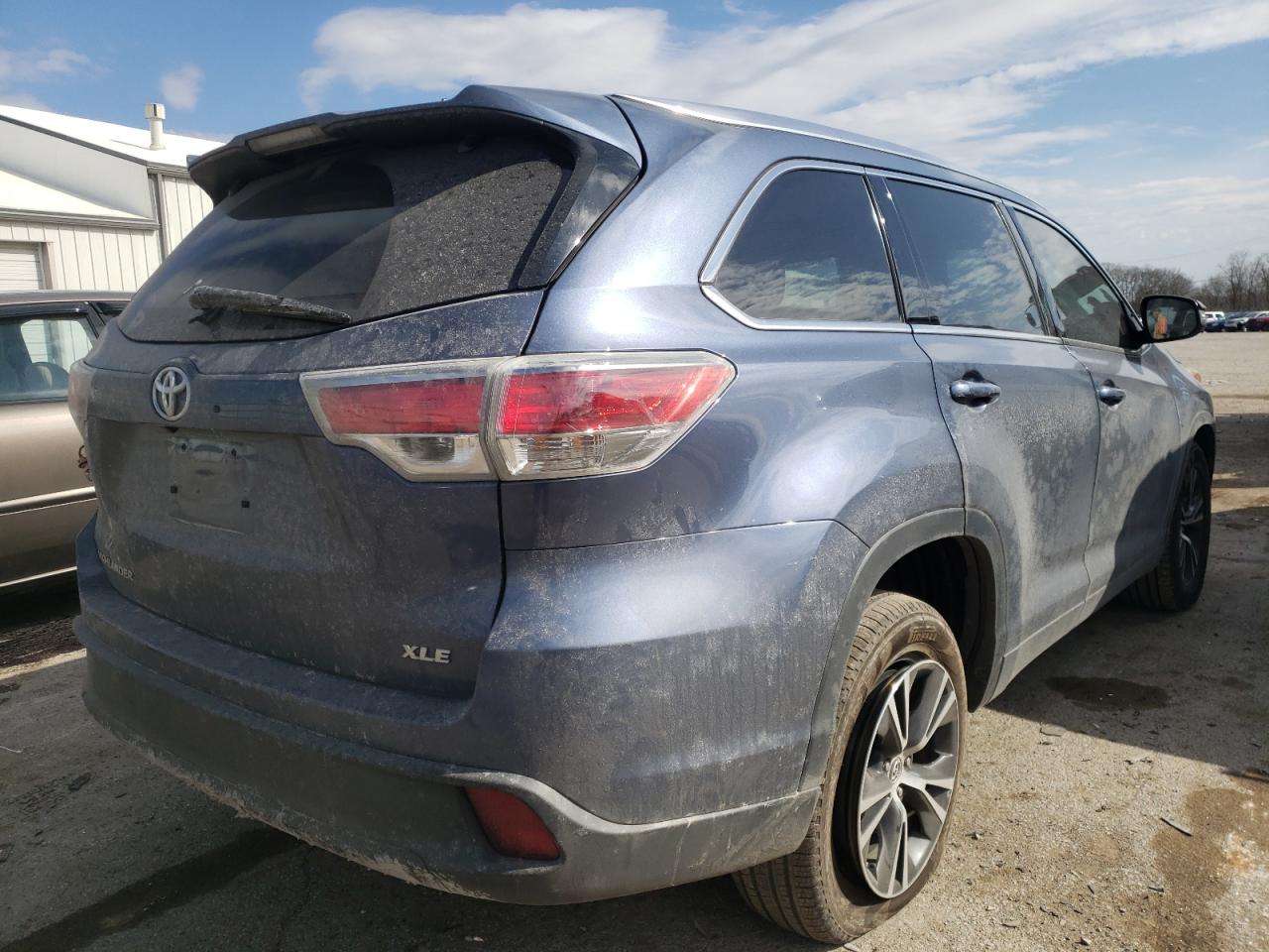 Photo 4 from auction – 2016 TOYOTA HIGHLANDER with VIN 5TDKKRFH0GS124278