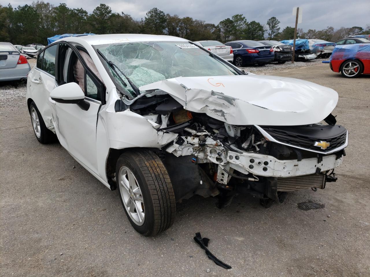 CHEVROLET CRUZE LT 2017 with VIN 3G1BE6SM2HS597551 - Photo from auction
