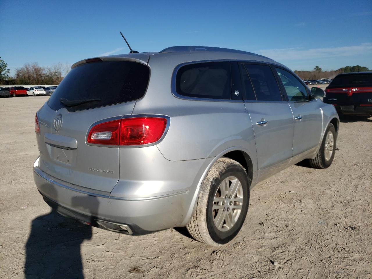 Photo 4 from auction – 2015 BUICK ENCLAVE with VIN 5GAKRAKD9FJ322161