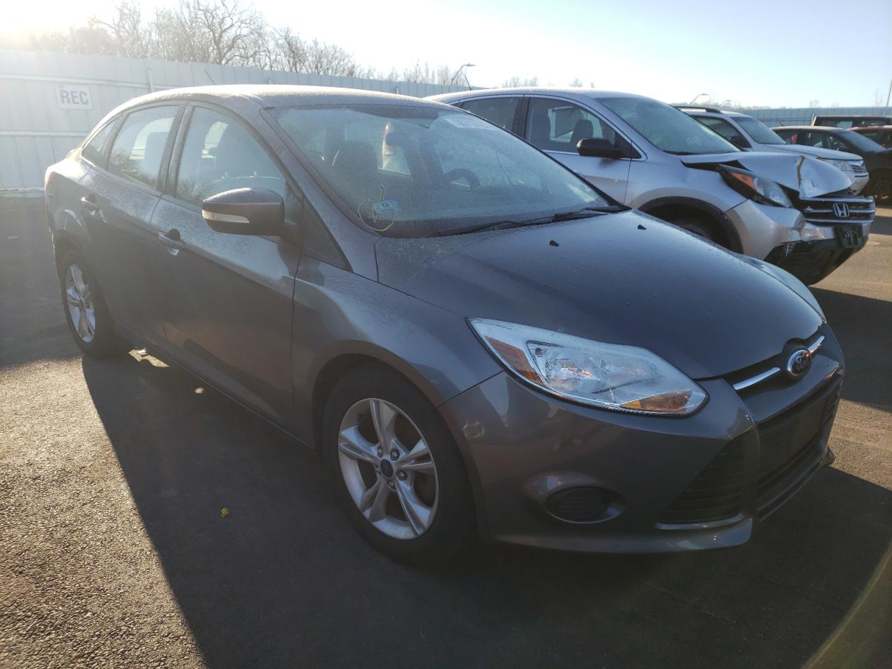 FORD FOCUS SE 2014 with VIN 1FADP3F26EL445748 - Photo from auction