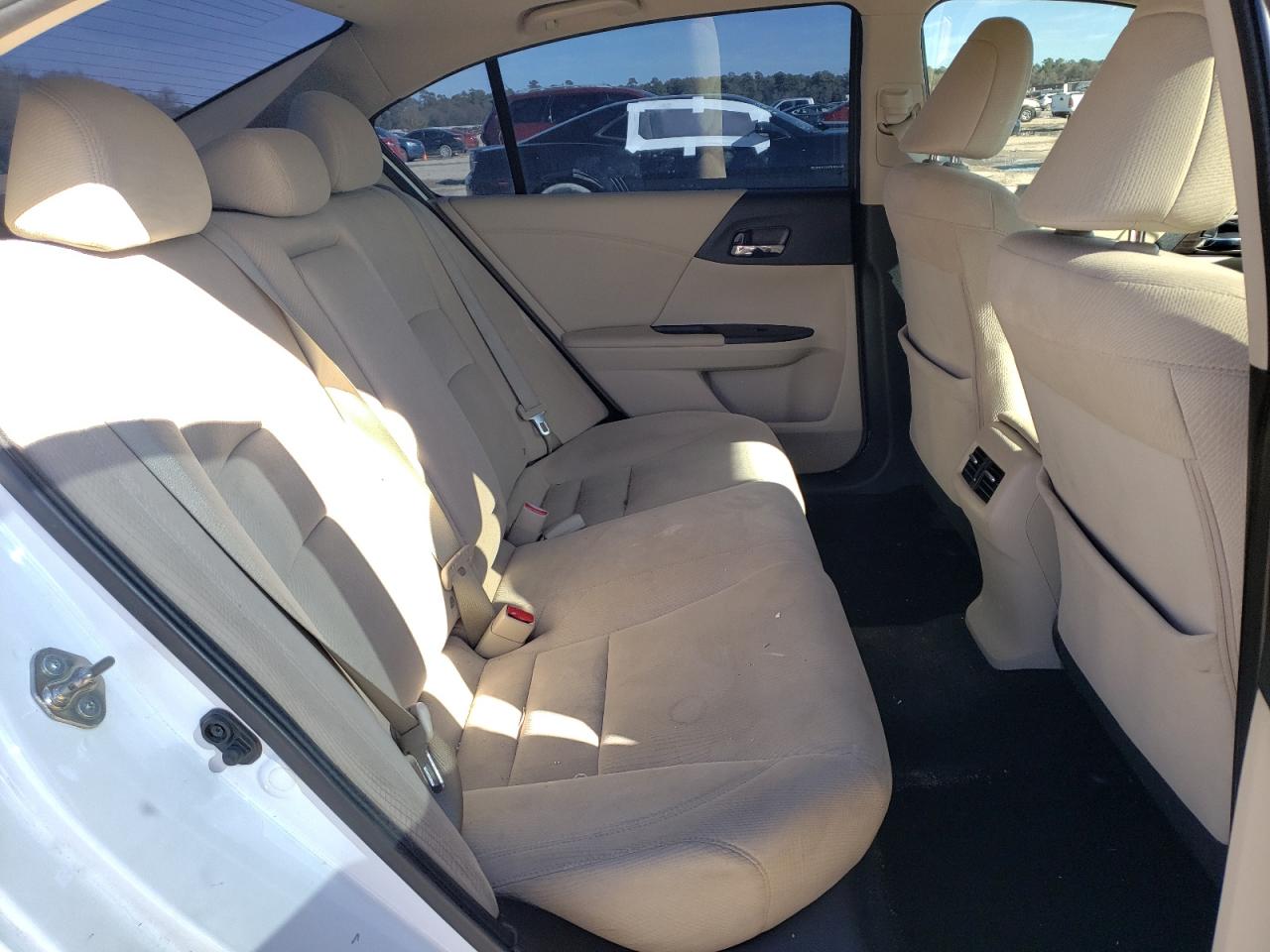 Photo 6 from auction – 2016 HONDA ACCORD EX with VIN 1HGCR2F73GA049864