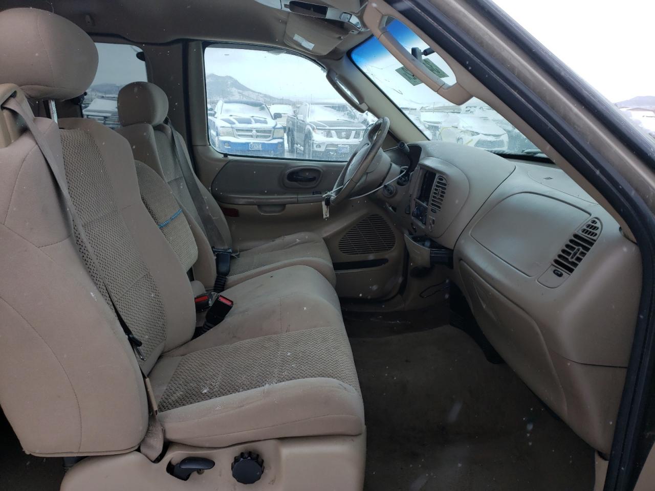 Photo 5 from auction – 2004 FORD F-150 HERI with VIN 2FTRX18W64CA35111