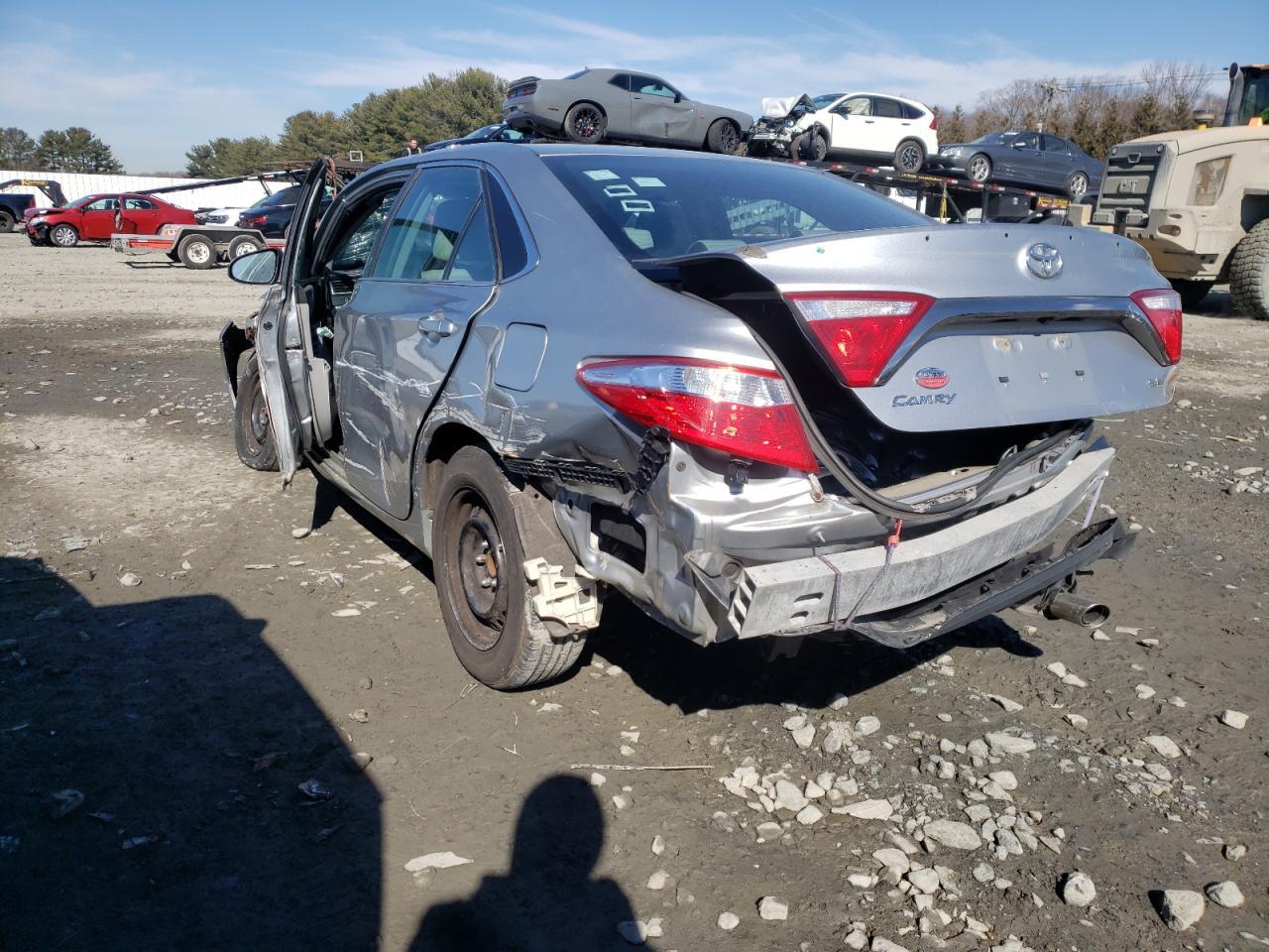 Photo 3 from auction – 2016 TOYOTA CAMRY LE with VIN 4T1BF1FK0GU149741