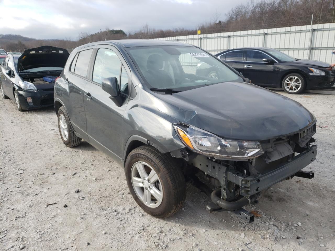 CHEVROLET TRAX LS 2019 with VIN 3GNCJKSB9KL237703 - Photo from auction