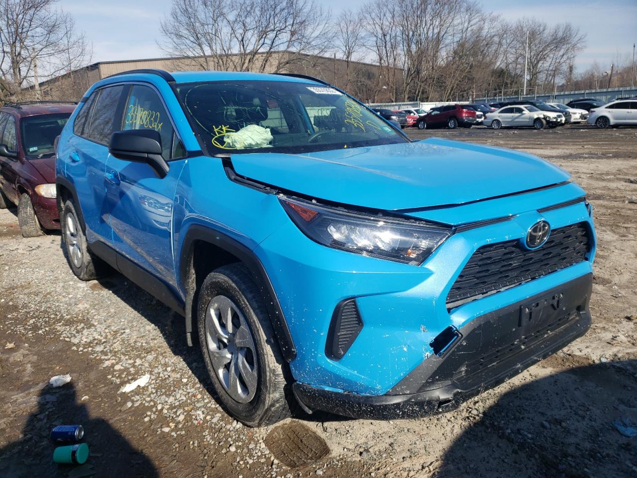 TOYOTA RAV4 LE 2019 with VIN JTMF1RFVXKD504842 - Photo from auction