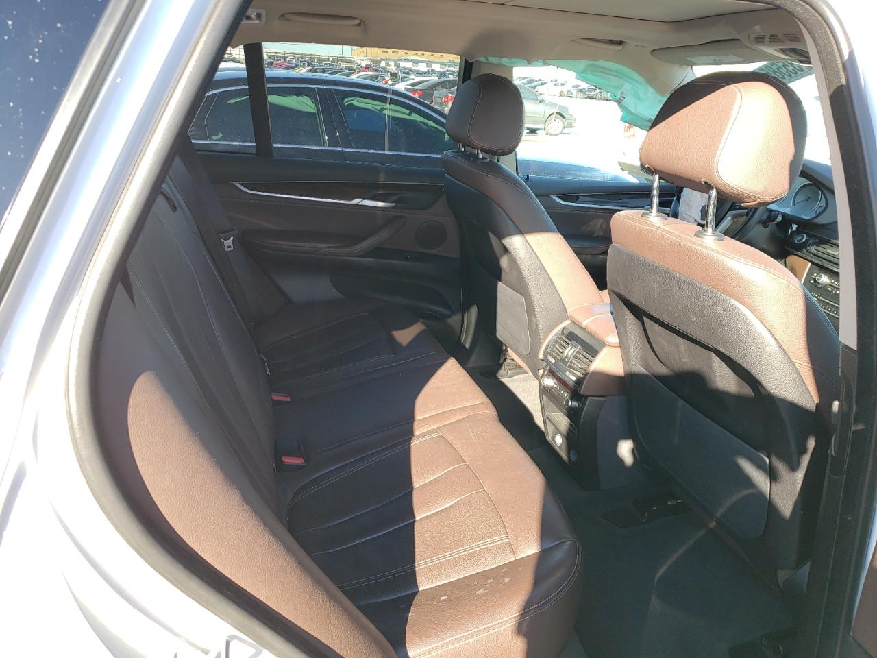 Photo 6 from auction – 2015 BMW X5 SDRIVE3 with VIN 5UXKR2C57F0H40091