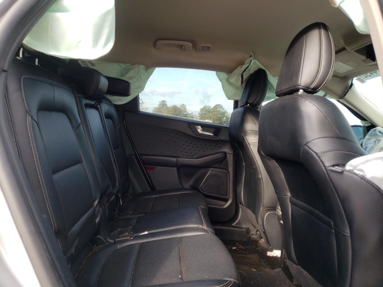 Photo 6 from auction – 2020 FORD ESCAPE SEL with VIN 1FMCU0H62LUA47890