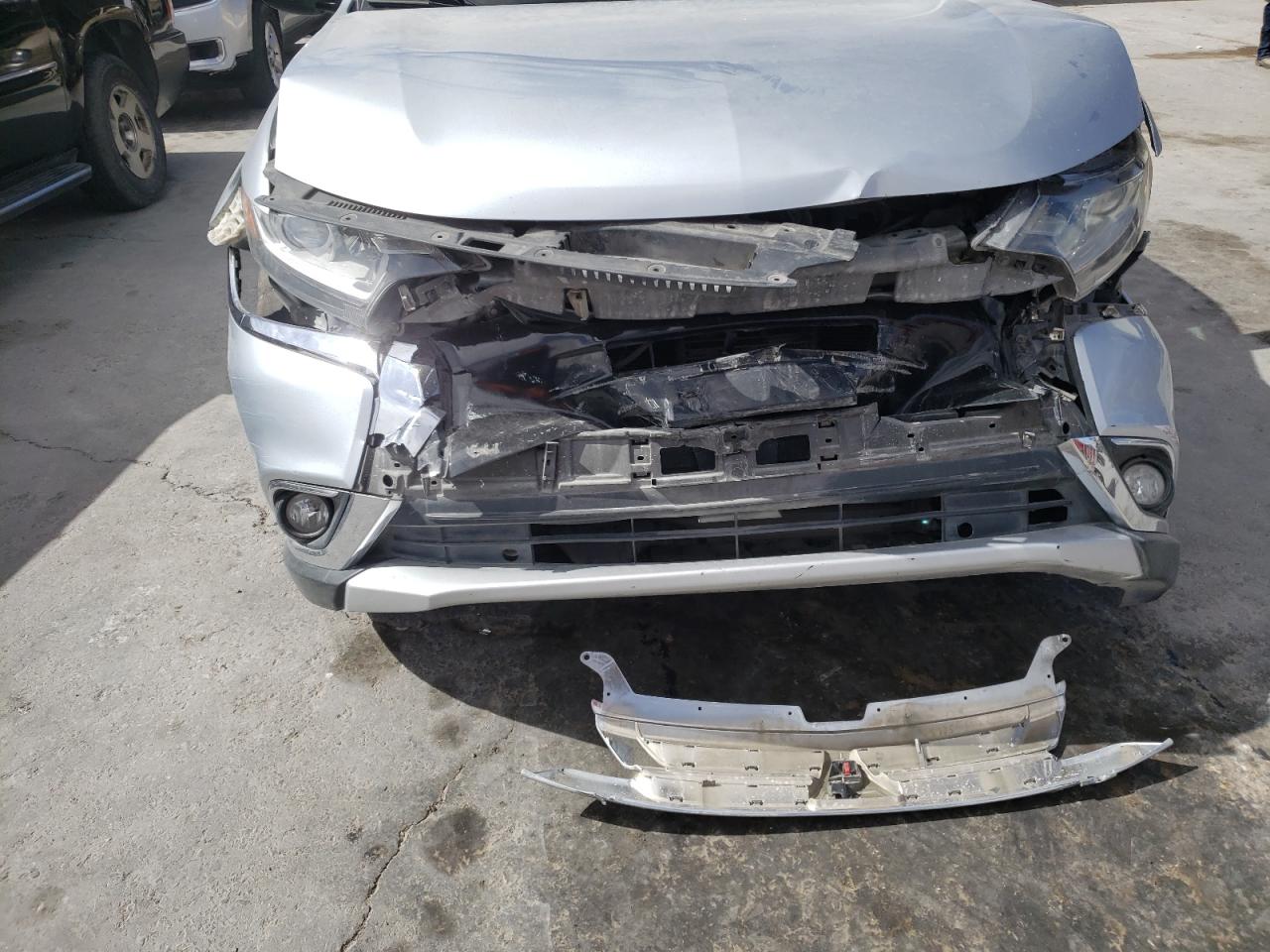 Photo 9 from auction – 2016 MITSUBISHI OUTLANDER with VIN JA4AD2A35GZ040233