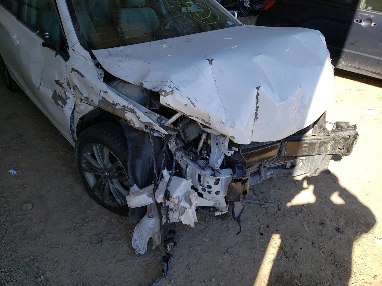 Photo 9 from auction – 2016 TOYOTA CAMRY LE with VIN 4T1BF1FK9GU189977