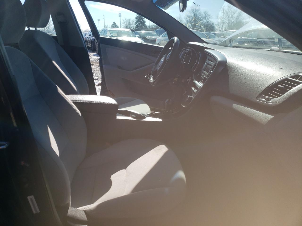 صورة رقم 5 من المزاد - 2015 KIA OPTIMA LX مع VIN KNAGM4A75F5535727