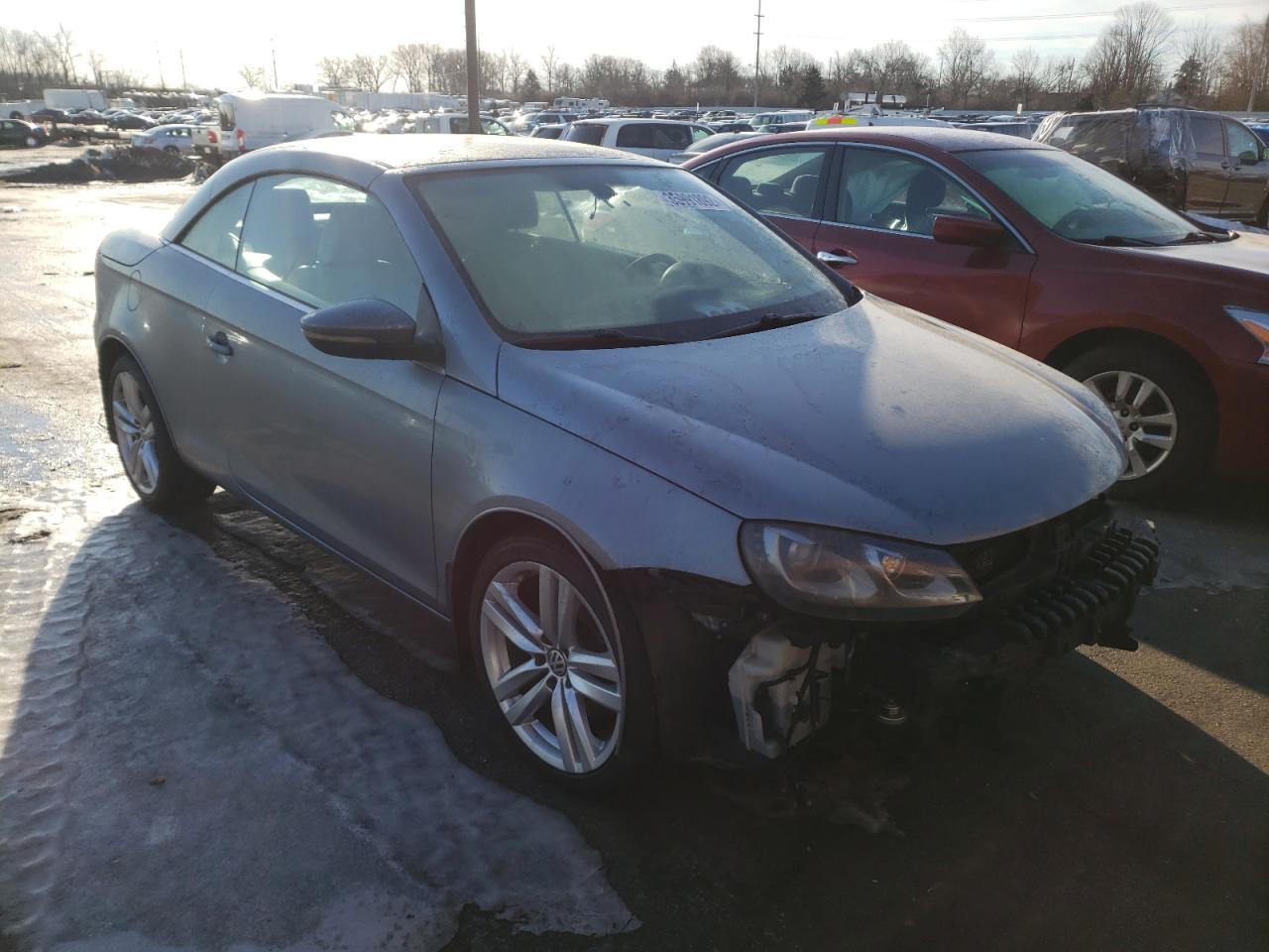 VOLKSWAGEN EOS LUX 2015 with VIN WVWFW8AH3FV001036 - Photo from auction