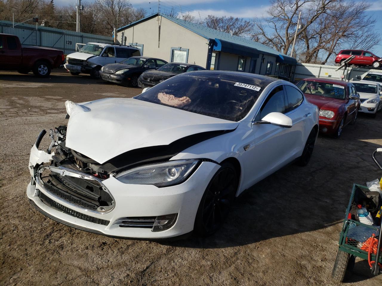 Photo 2 from auction – 2013 TESLA MODEL S with VIN 5YJSA1CP7DFP07107
