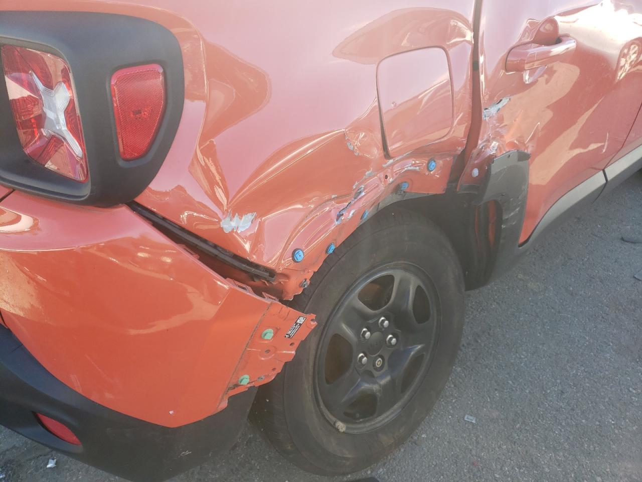 Photo 9 from auction – 2017 JEEP RENEGADE S with VIN ZACCJBABXHPG07518