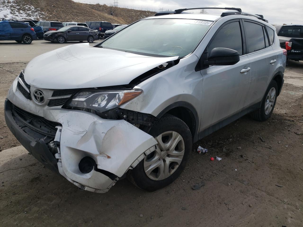 Photo 2 from auction – 2015 TOYOTA RAV4 LE with VIN JTMBFREV2FJ047582