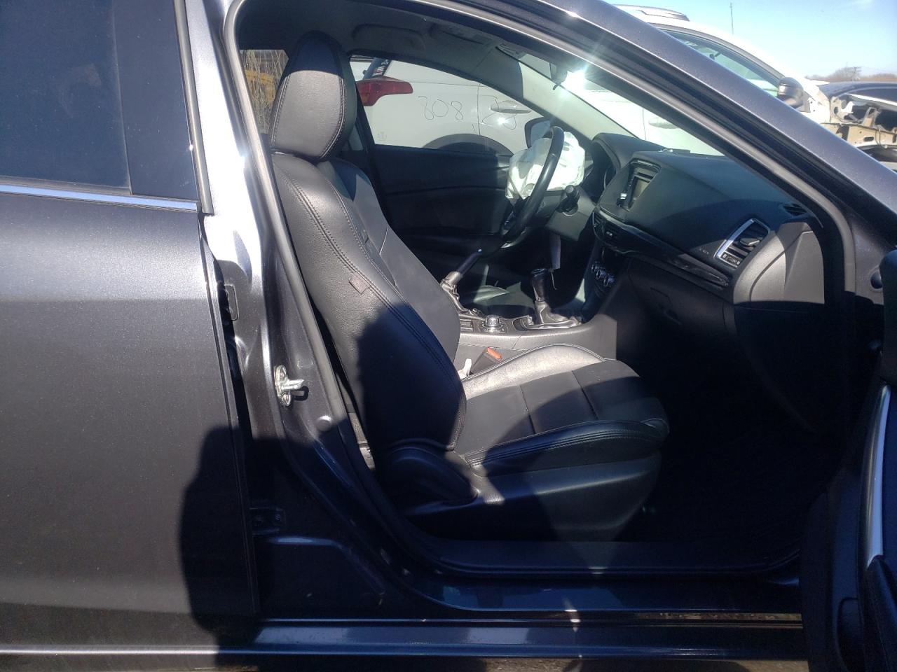 Photo 5 from auction – 2015 MAZDA 6 TOURING with VIN JM1GJ1V67F1172222