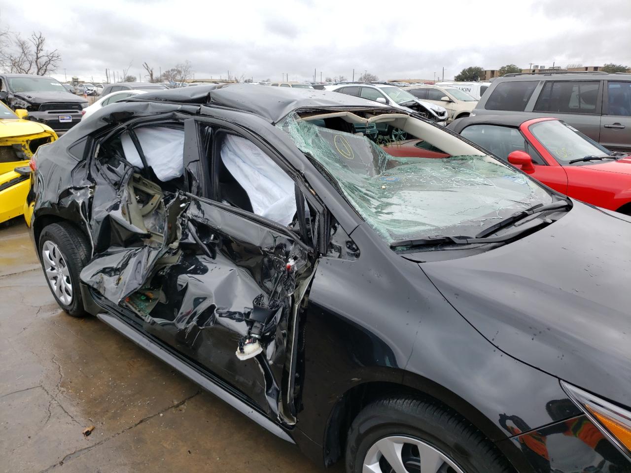 Photo 9 from auction – 2021 TOYOTA COROLLA LE with VIN 5YFEPMAE3MP194229