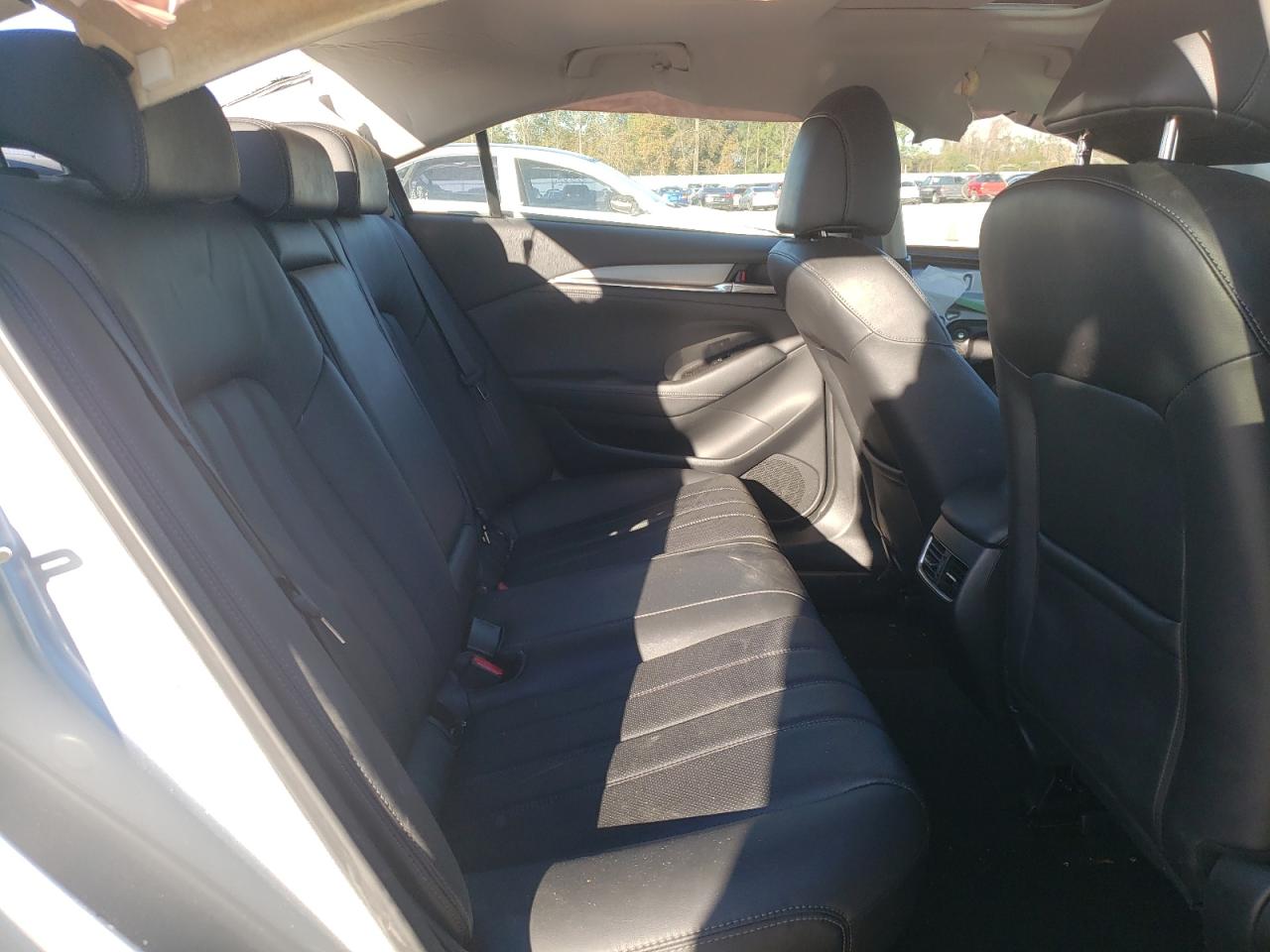 Photo 6 from auction – 2018 MAZDA 6 TOURING with VIN JM1GL1VM5J1312849