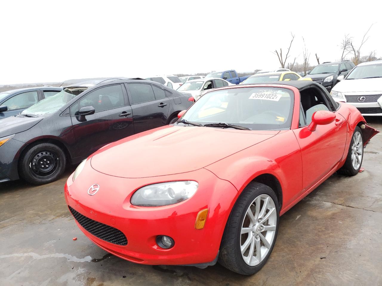 Photo 2 from auction – 2006 MAZDA MX-5 MIATA with VIN JM1NC25FX60102176