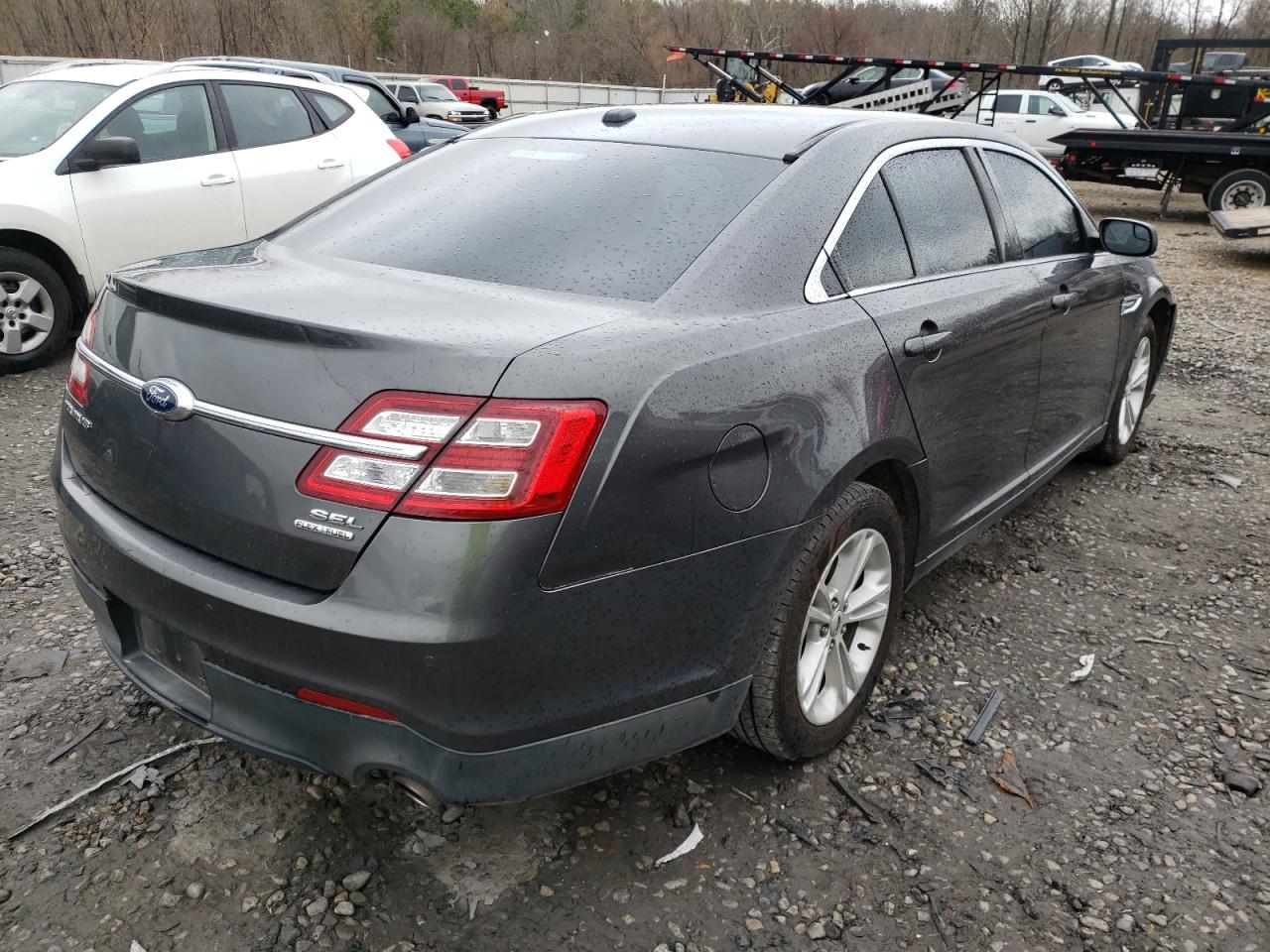 Photo 4 from auction – 2015 FORD TAURUS SEL with VIN 1FAHP2E80FG134053