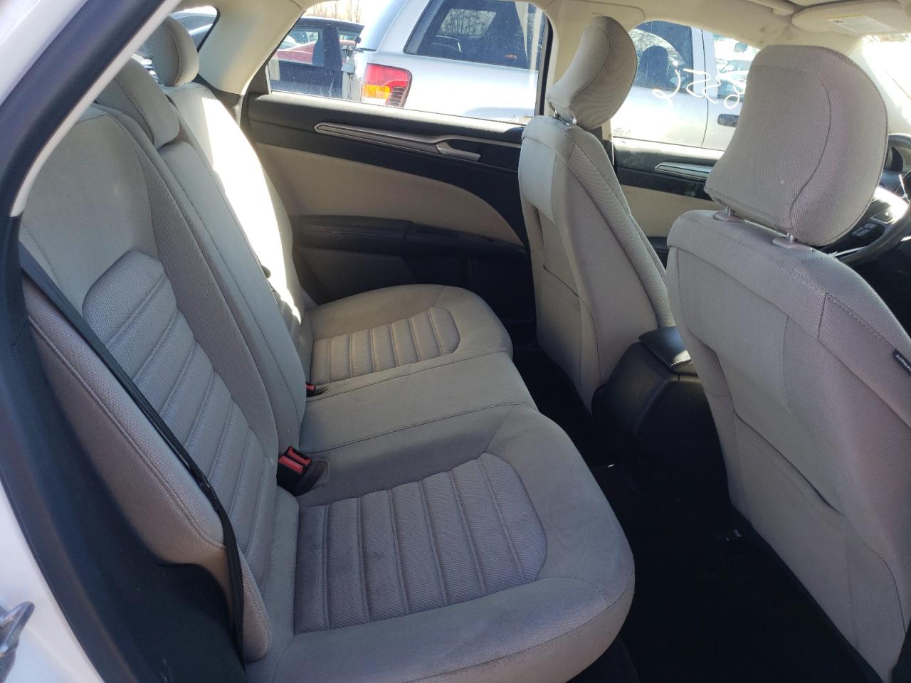 Photo 6 from auction – 2017 FORD FUSION S with VIN 3FA6P0G75HR293145