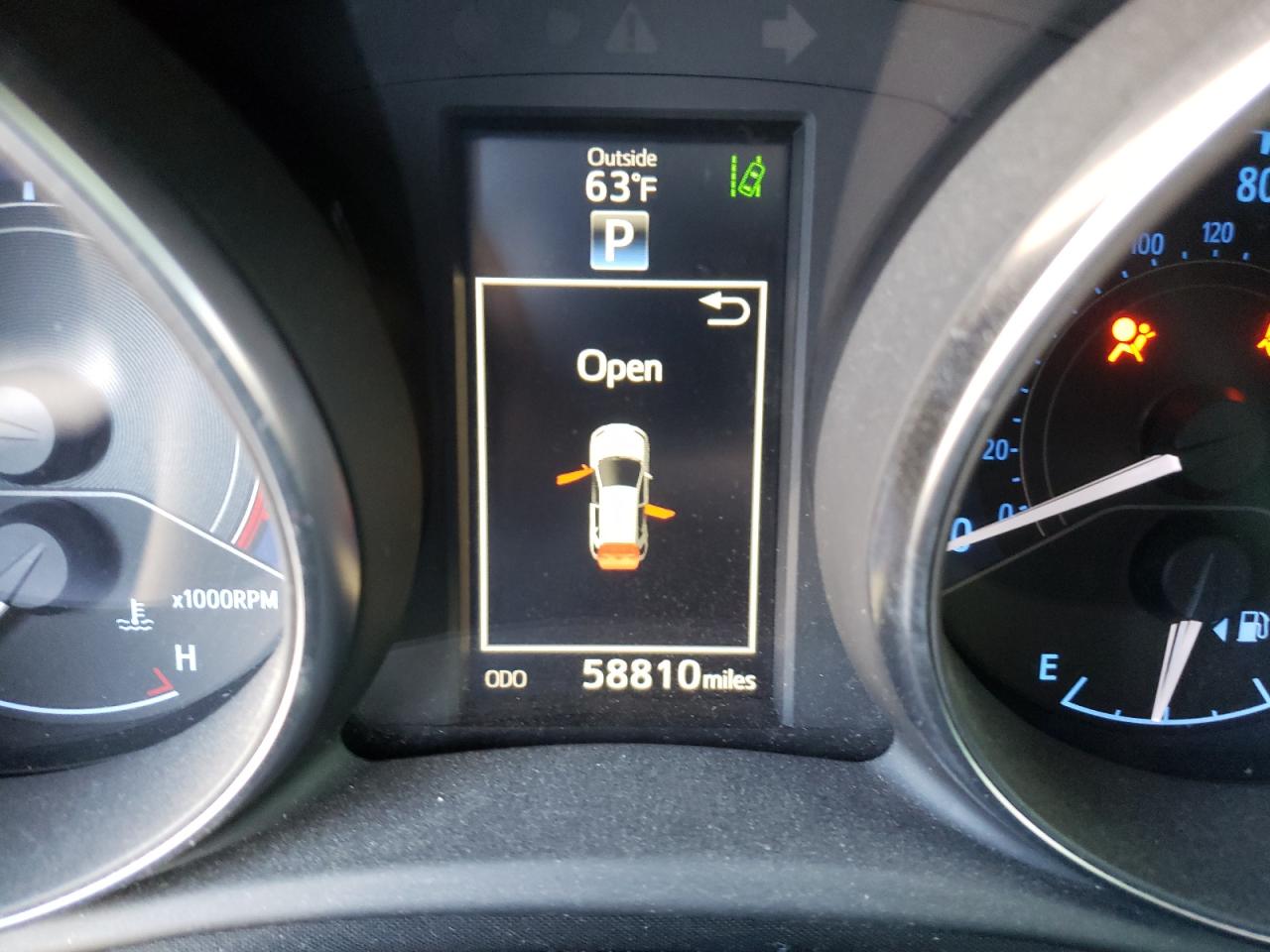 Photo 8 from auction – 2017 TOYOTA COROLLA IM with VIN JTNKARJE6HJ545321
