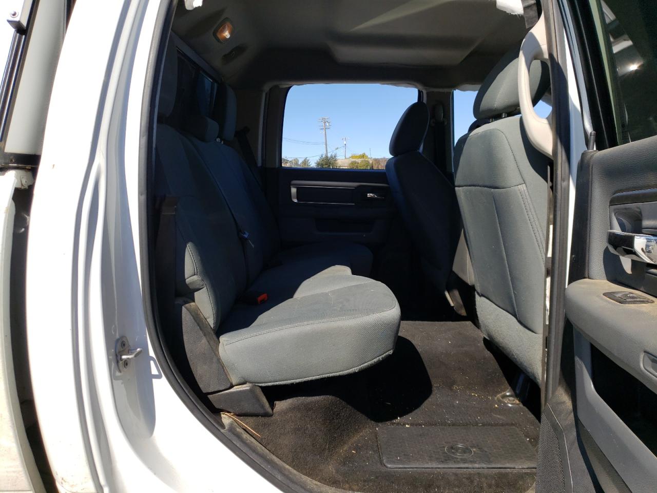 Photo 6 from auction – 2015 RAM 2500 SLT with VIN 3C6UR5DL2FG576340