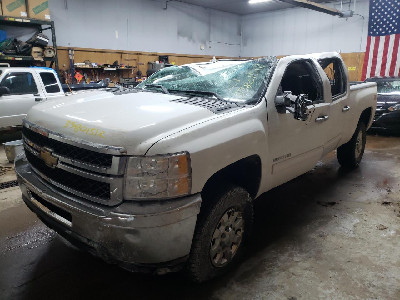 Photo 2 from auction – 2011 CHEVROLET SILVERADO with VIN 1GC1KXC86BF229369