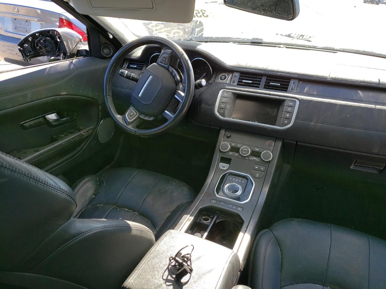 Photo 9 from auction – 2018 LAND ROVER RANGE ROVE with VIN SALVP2RX5JH293595
