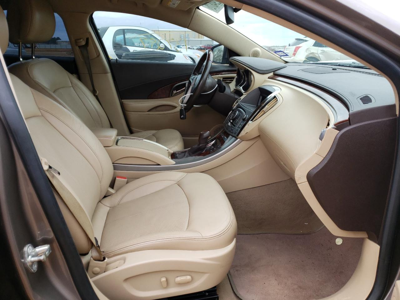 Photo 5 from auction – 2010 BUICK LACROSSE C with VIN 1G4GC5EG0AF194676