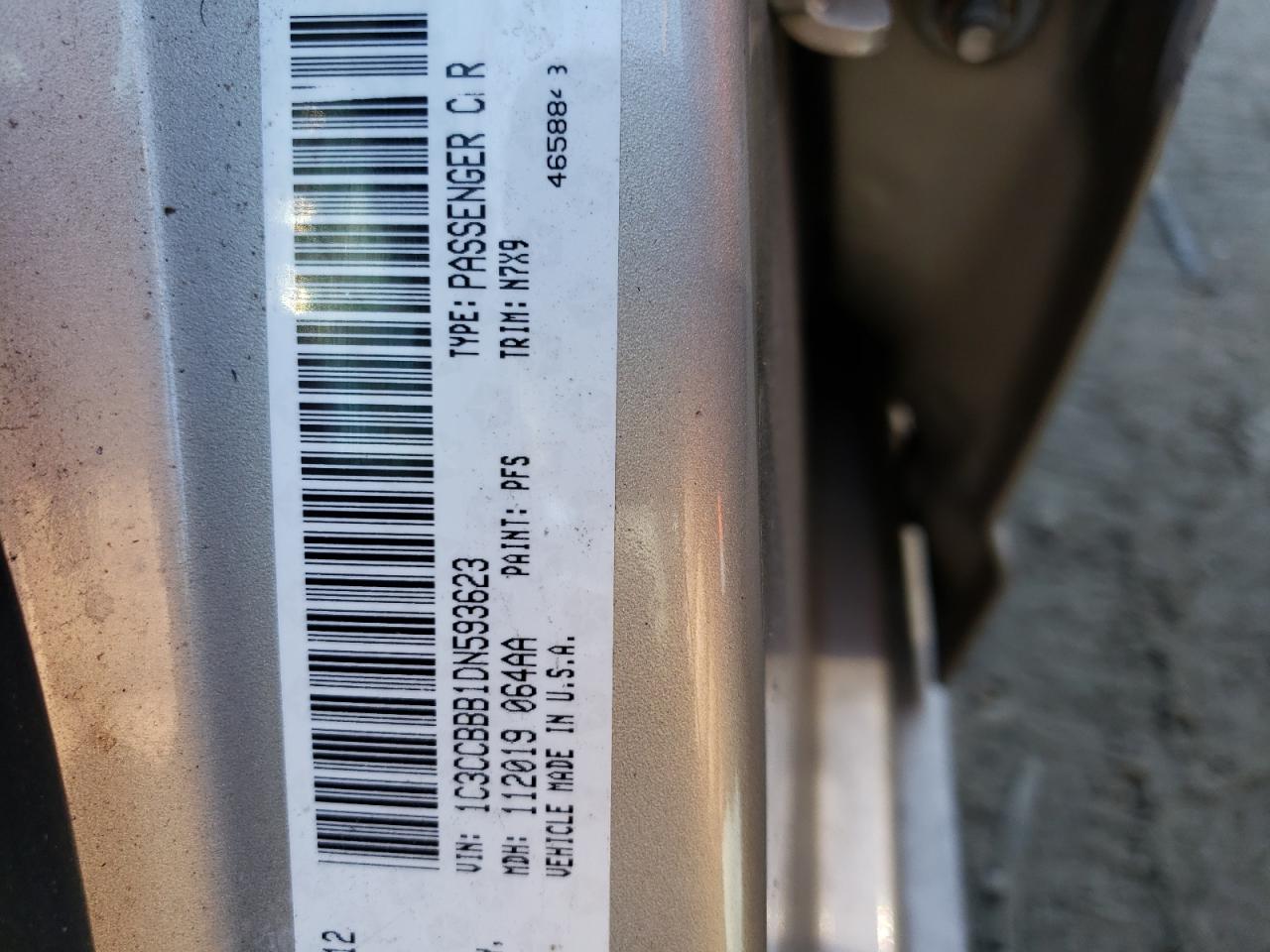 Photo 10 from auction – 2013 CHRYSLER 200 TOURIN with VIN 1C3CCBBB1DN593623