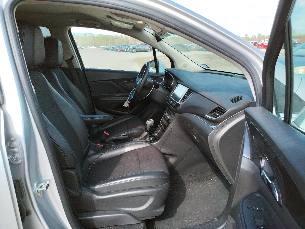 Photo 5 from auction – 2018 BUICK ENCORE PRE with VIN KL4CJASB6JB635626