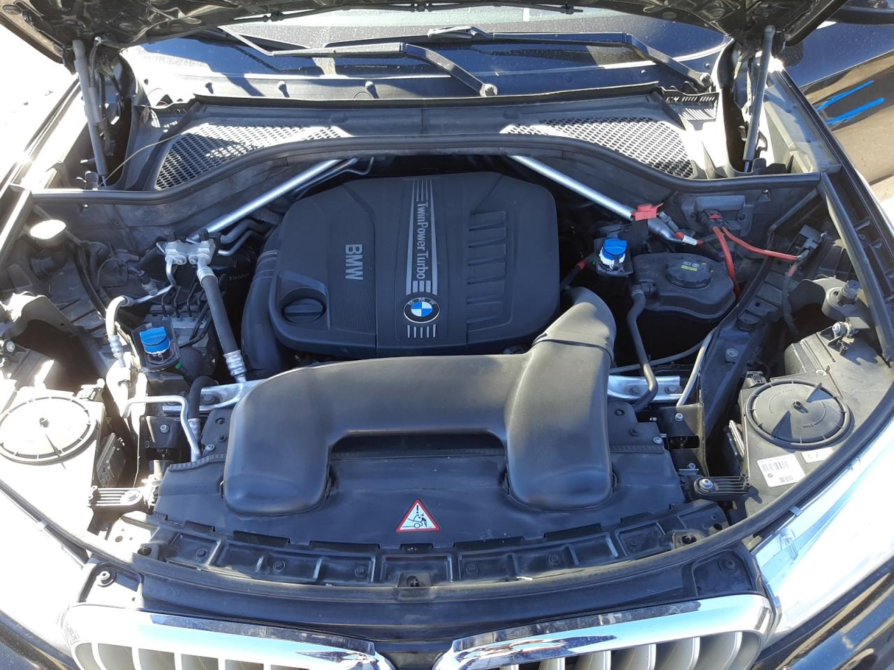 Photo 7 from auction – 2015 BMW X5 XDRIVE3 with VIN 5UXKS4C51F0N10298