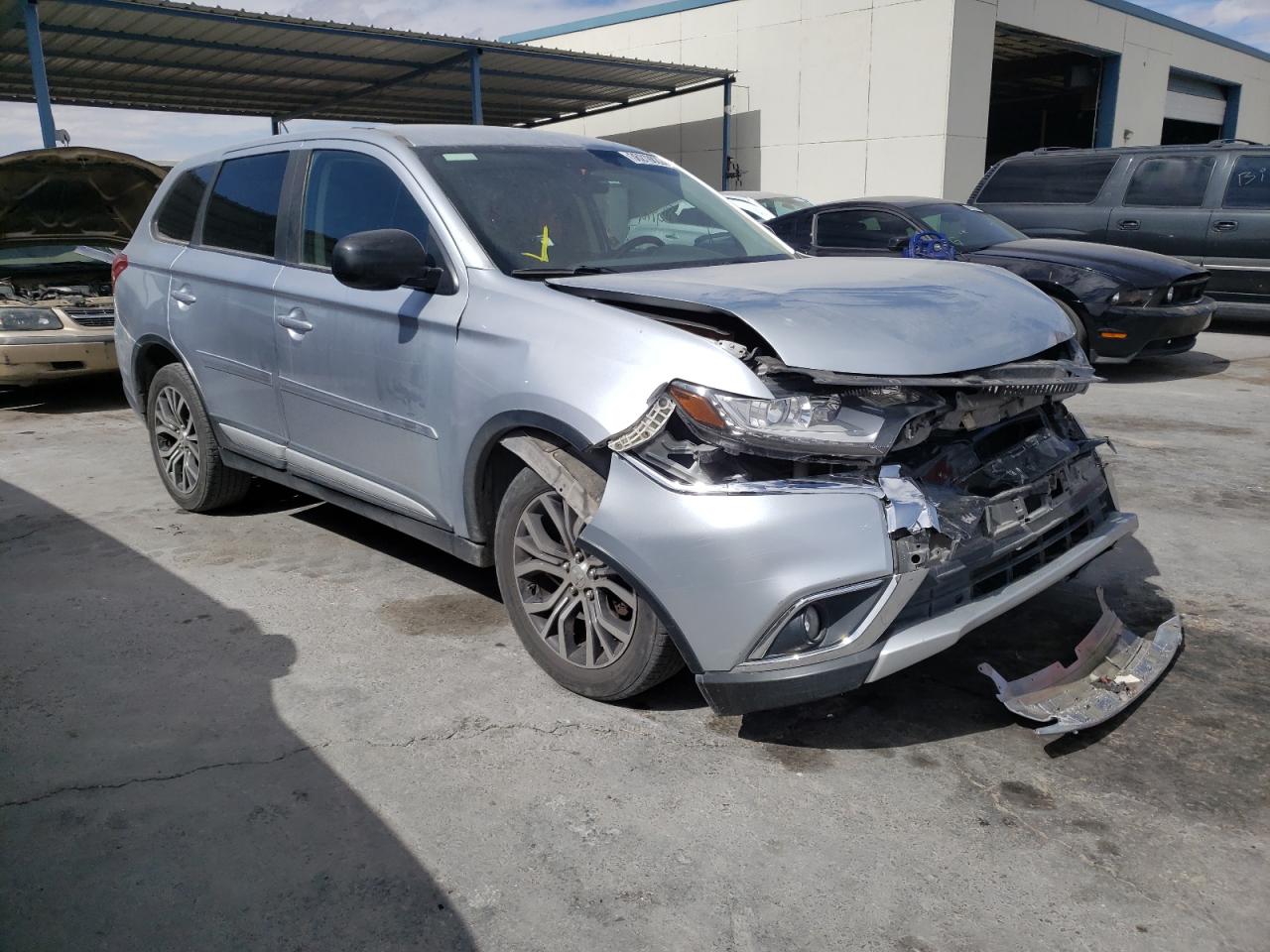 MITSUBISHI OUTLANDER 2016 with VIN JA4AD2A35GZ040233 - Photo from auction