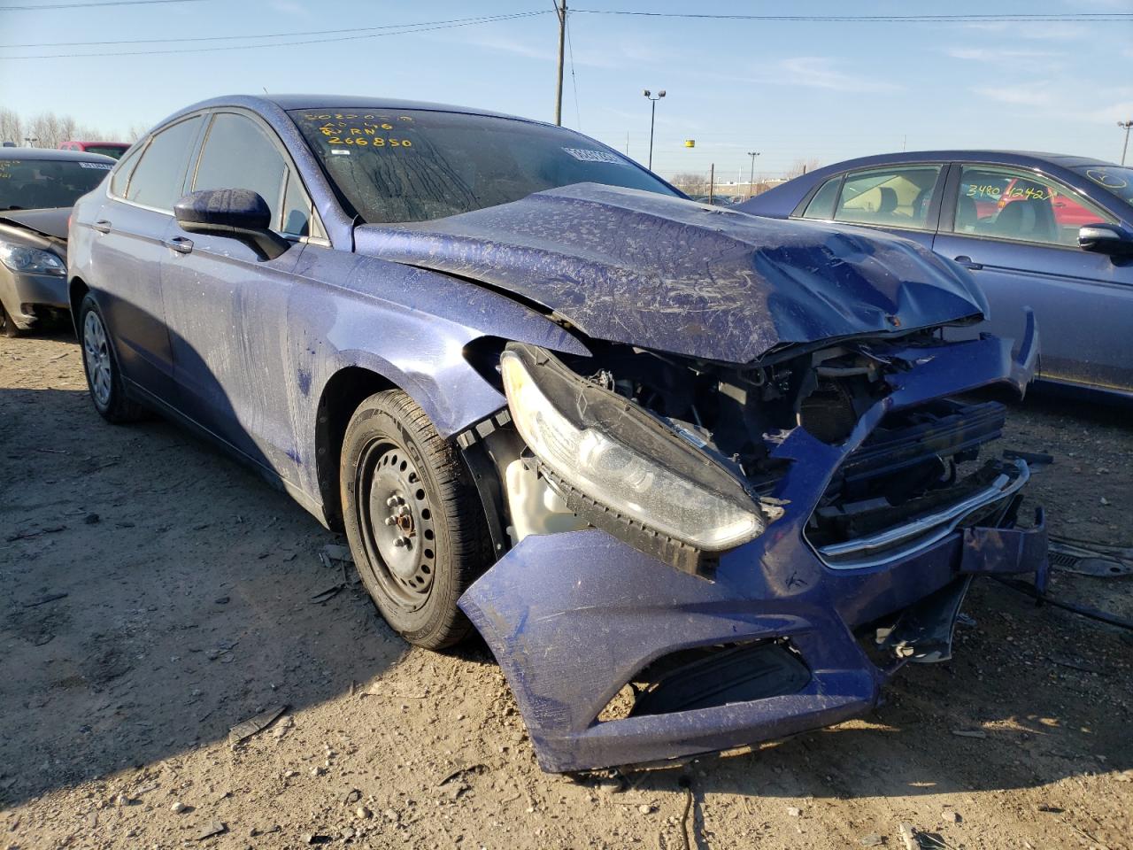 FORD FUSION S 2013 with VIN 3FA6P0G79DR266850 - Photo from auction