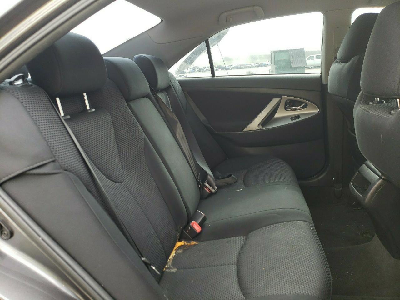 Photo 6 from auction – 2010 TOYOTA CAMRY BASE with VIN 4T1BF3EK8AU049696