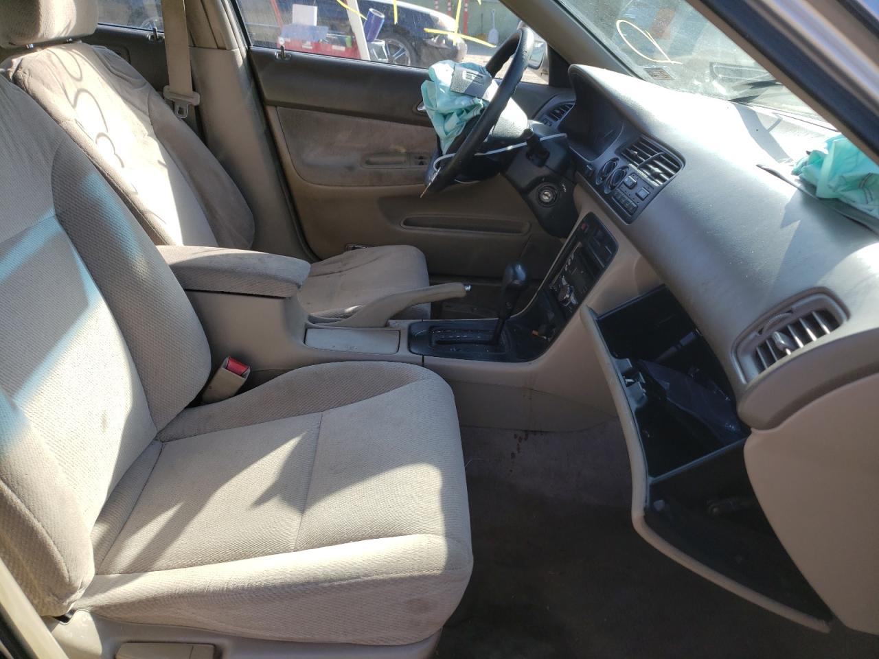 Photo 5 from auction – 1997 HONDA ACCORD DX with VIN JHMCD5636VC001433