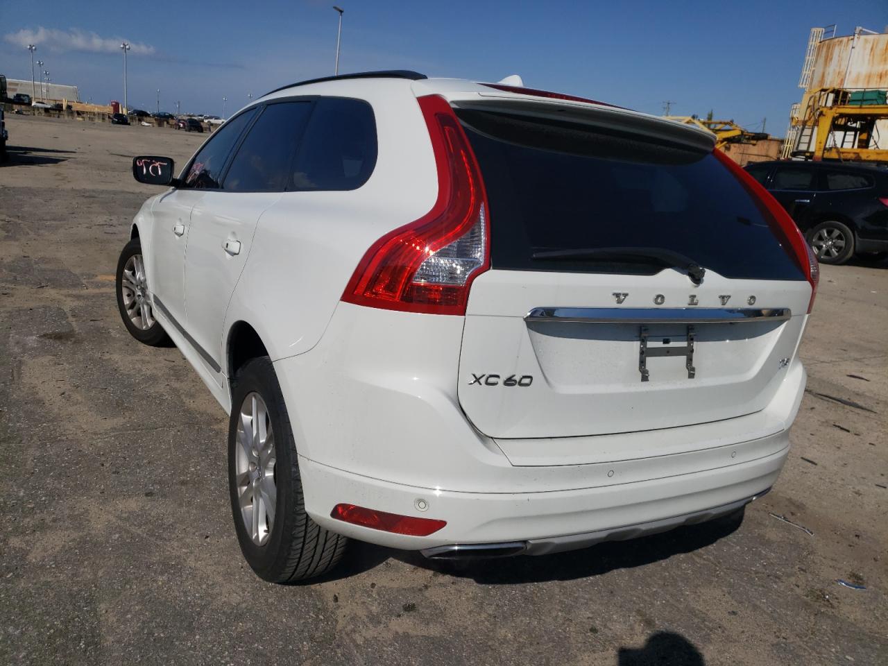 Photo 3 from auction – 2016 VOLVO XC60 T5 with VIN YV440MDJ0G2866790